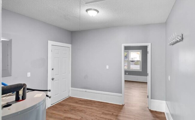 Building Photo - 2456 Saddleridge Dr