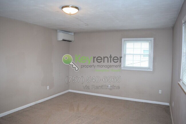 Building Photo - 1310 Sparrow Rd