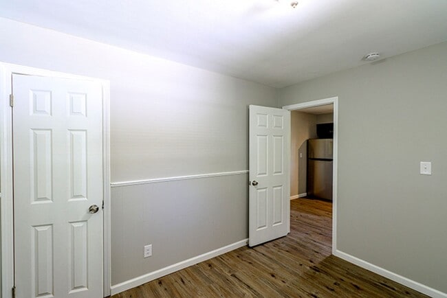 Building Photo - 3 Bedroom; 1 Bath; Ranch Home