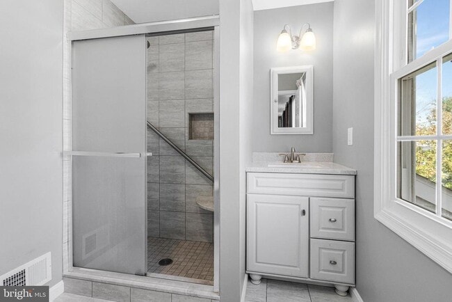 Building Photo - 7512 Epsilon Dr
