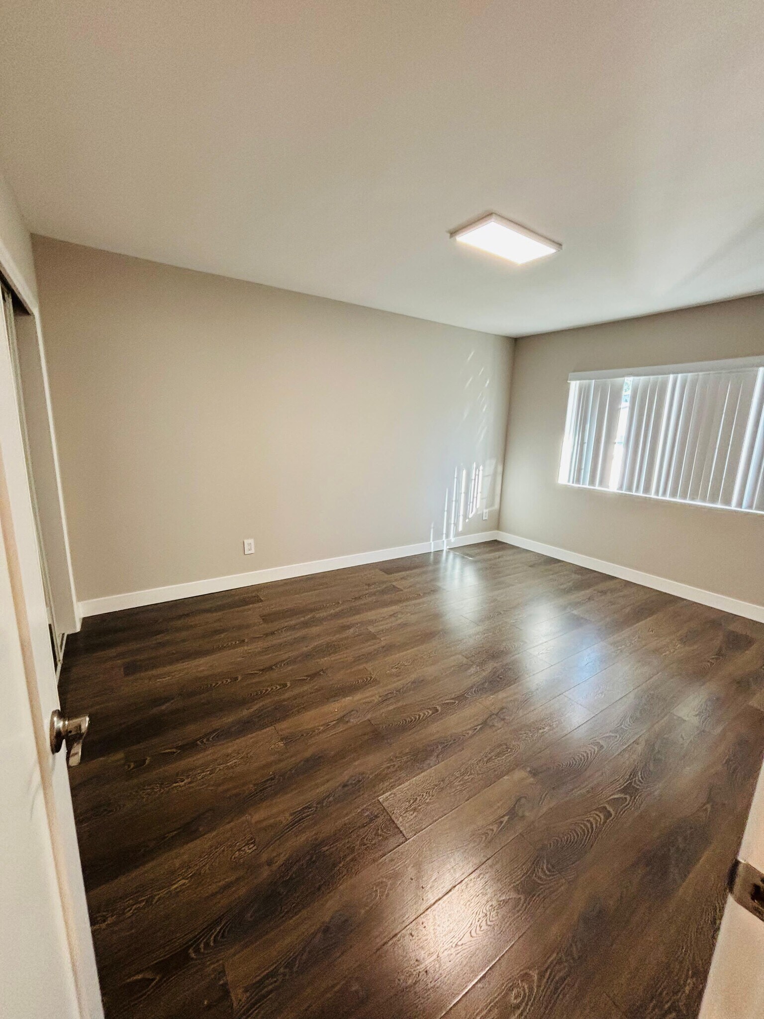 Building Photo - 5741 Larryan Dr