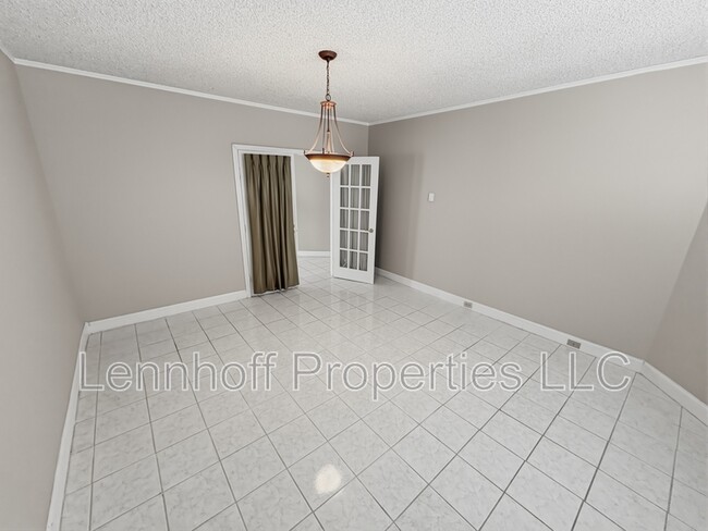 Building Photo - 25 Ware St