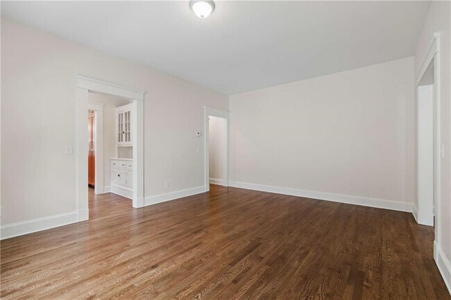 Building Photo - 1511 McLendon Ave NE