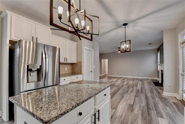 Building Photo - 359 Shiloh Manor Dr