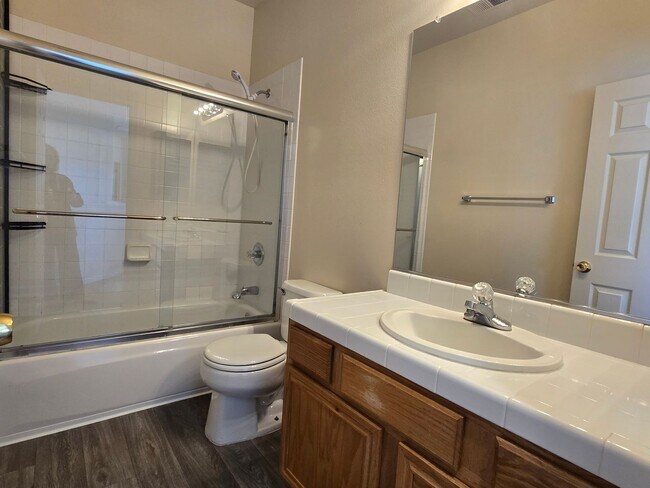 Building Photo - Beautiful South Reno Home in Gated Community