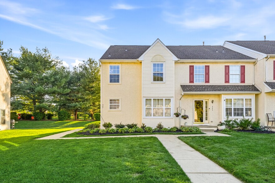 Building Photo - 327 Allens Ln