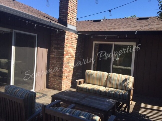 Building Photo - Great 3br/2ba Rincon Valley Home ~ Sonoma ...