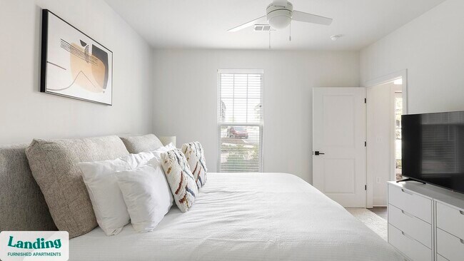 Building Photo - 170 Graphics Dr