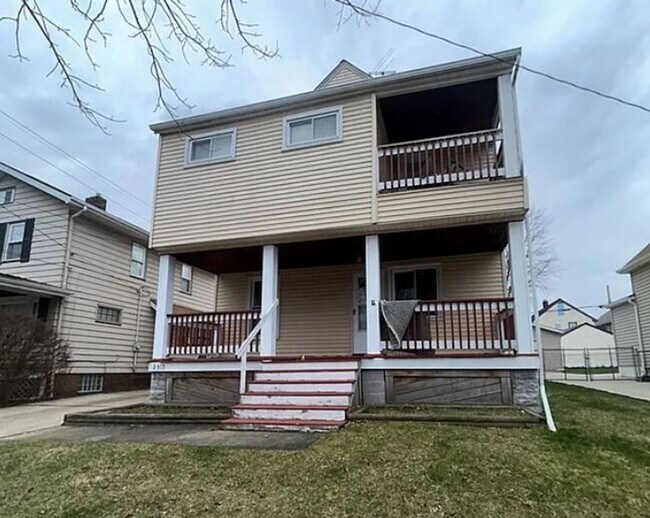Building Photo - 2315 Hood Ave