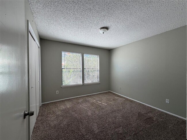 Building Photo - 5305 Indio Cove
