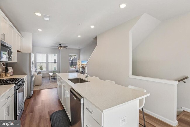 Building Photo - 238 Narrowleaf Way