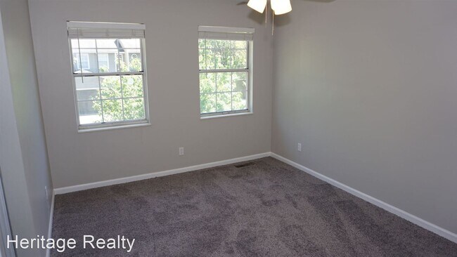 Building Photo - 2 br, 2.5 bath House - 7719 Wilmington Dr