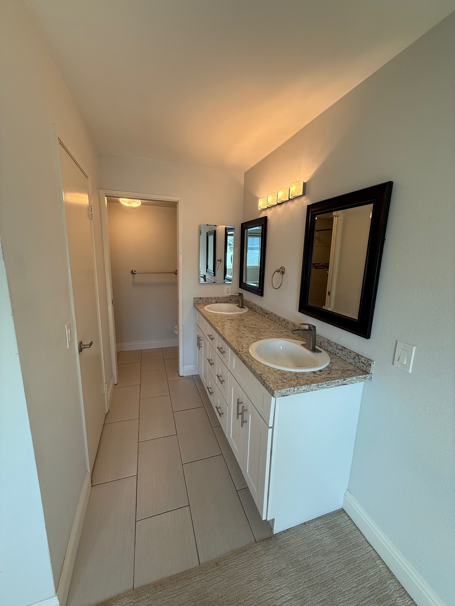 Building Photo - 4238 Vista Panorama Way