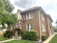Building Photo - 814 N Raynor Ave