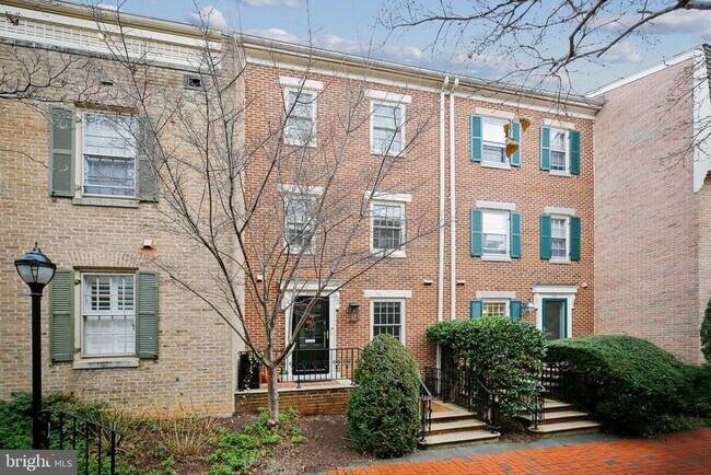 Building Photo - 4353 Westover Pl NW