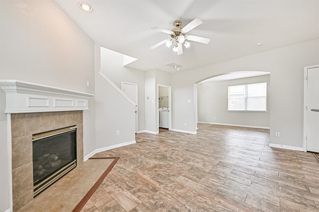 Building Photo - 4714 Montclair Hill Ln