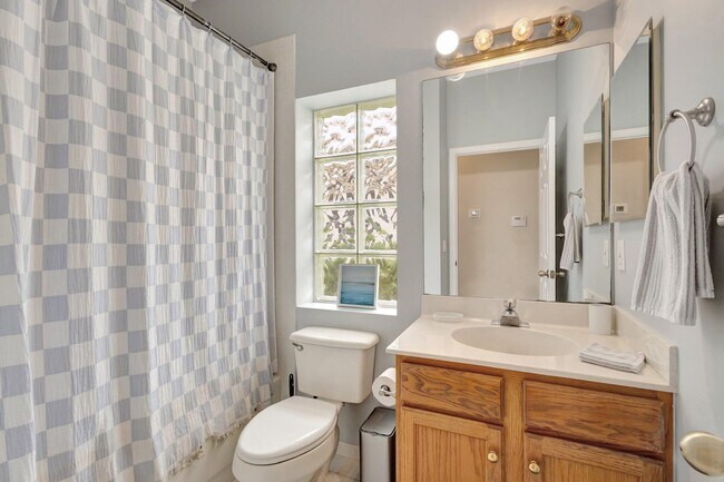 Building Photo - 4095 Sea Mist Way