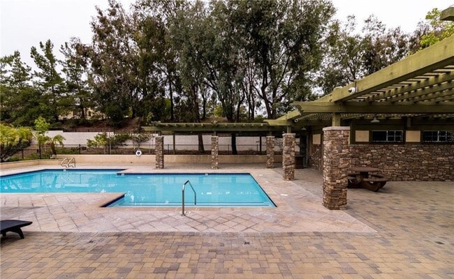 Building Photo - STUNNING "RANCHO CIELO" HOME
