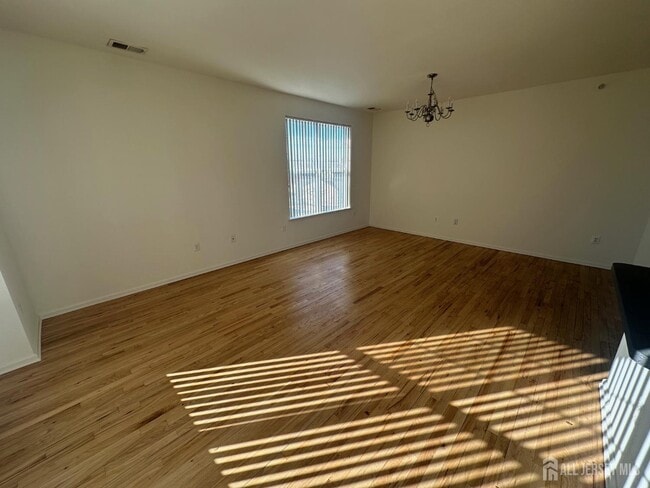 Building Photo - 50 Roosevelt Ave