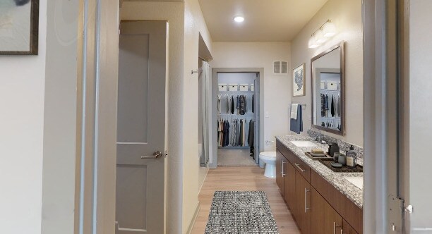 Building Photo - 680 E Algonquin Rd