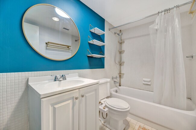 Building Photo - 240 M St SW