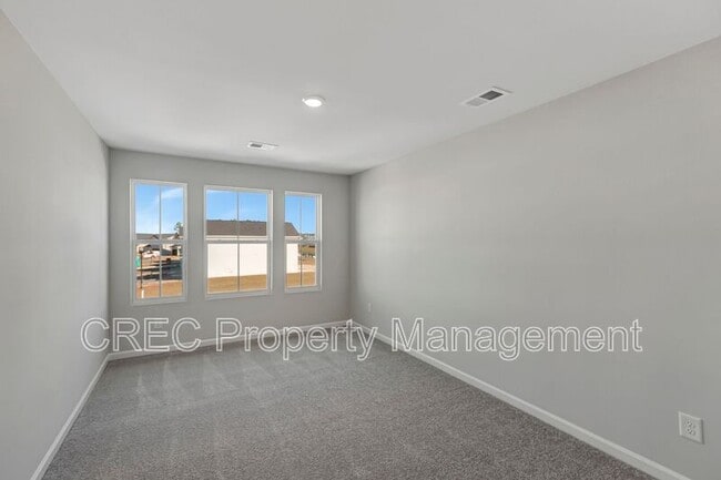 Building Photo - 790 Ridgley Dr