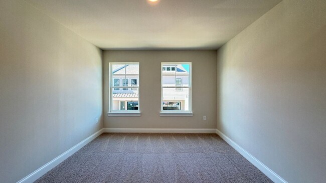 Building Photo - 709 Stickley Oak Way