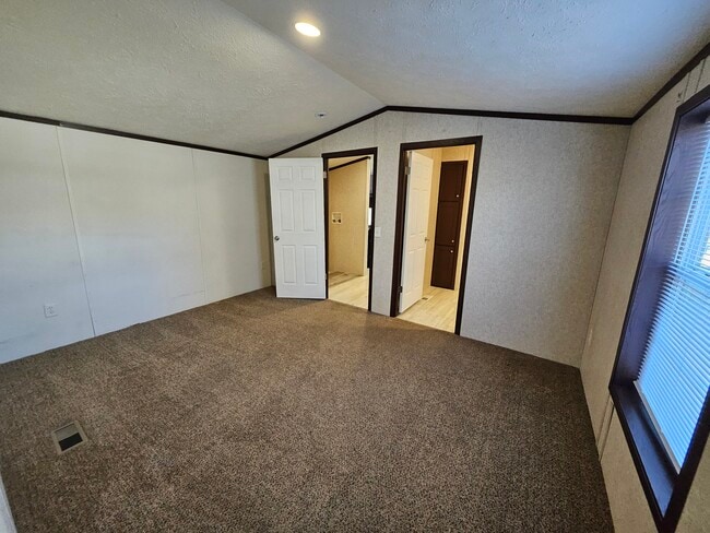 Building Photo - 279 York Harbor