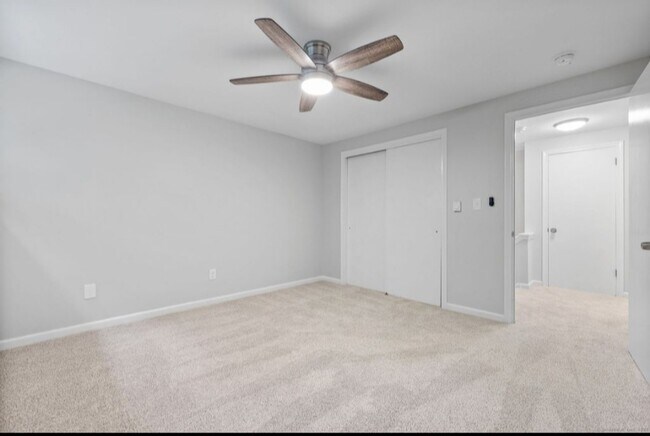 Building Photo - 165 South St