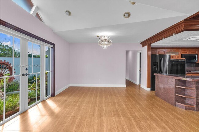 Building Photo - 17320 SW 89th Ave