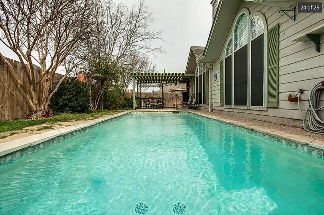 Building Photo - 4425 Forsyth Ln