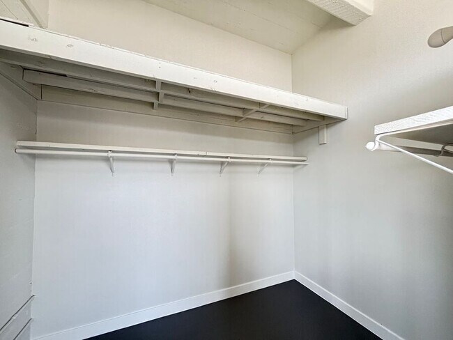 Building Photo - 1341 58th Ave