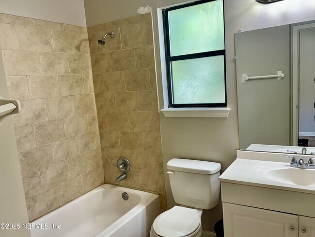 Building Photo - 71 Naugatuck Dr
