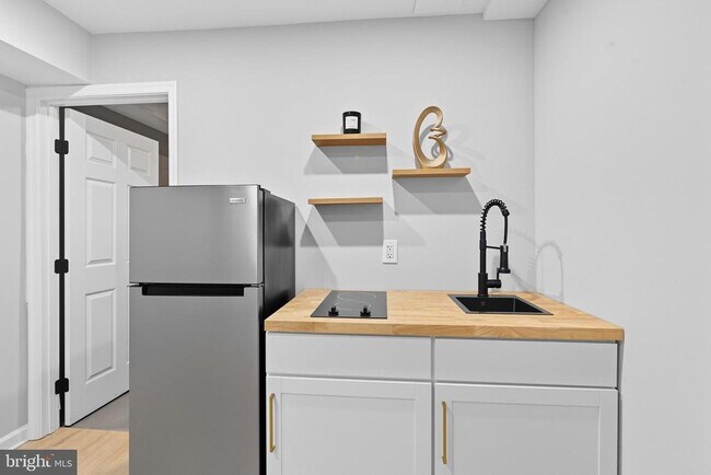 Building Photo - 1324 Potomac Heights Dr