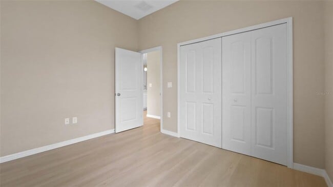 Building Photo - 13647 Begonia Cir