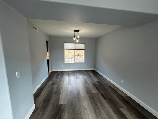 Building Photo - Charming Renovated Home in Vista, CA – Cul...