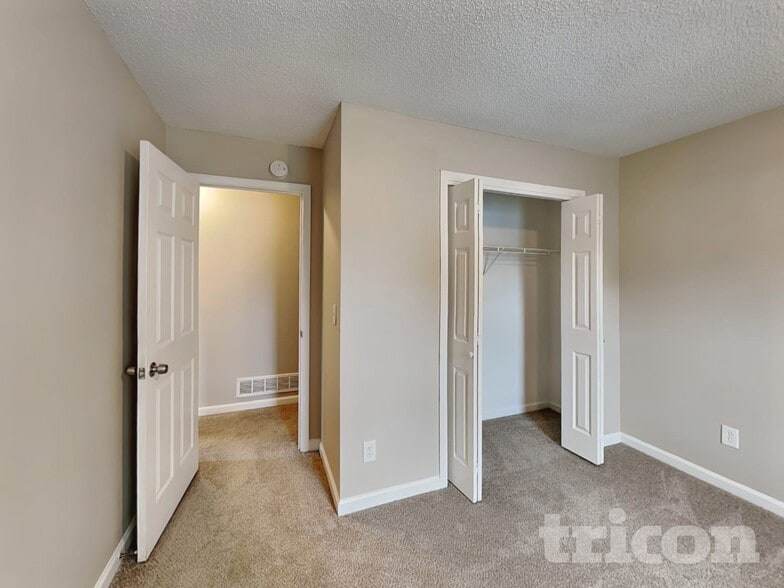 Building Photo - 5219 Glendora Ct