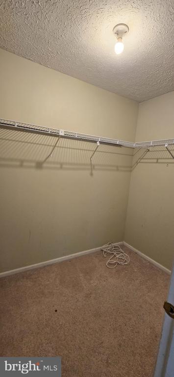Building Photo - 134 Kenwood Dr