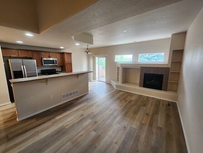 Primary Photo - 3 Bedroom Townhome in Gated Community