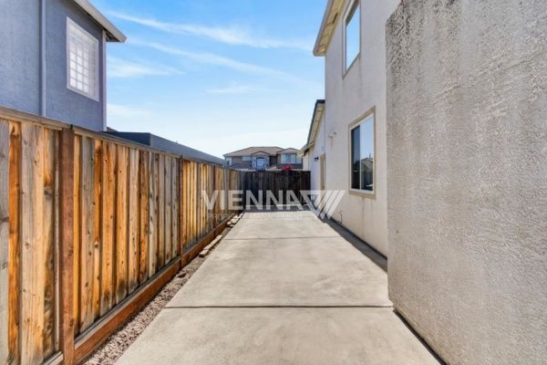 Building Photo - 3180 Mount Tamalpais Dr