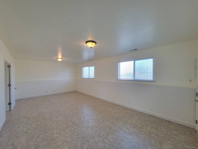 Building Photo - 1603 Eagle St