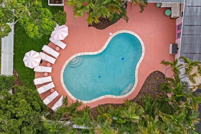 Building Photo - 26 Northeast St