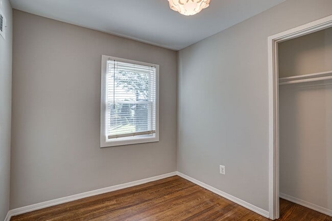 Building Photo - Location, Location, Location! Charming 3 b...