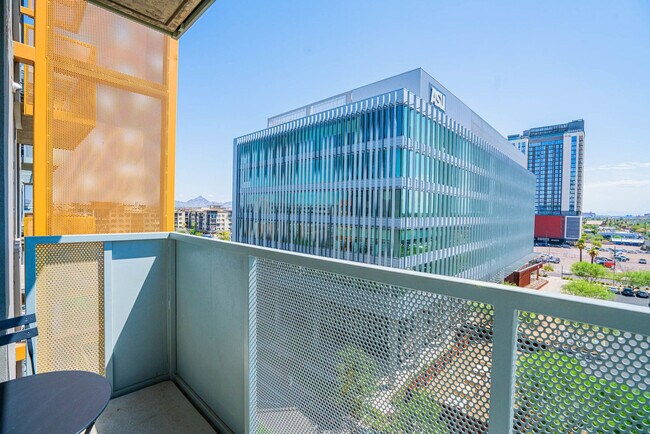 Building Photo - 915 N 4th St