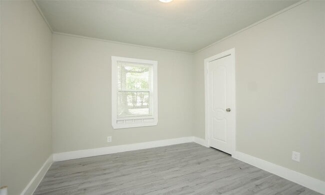 Building Photo - 4826 Larkspur St