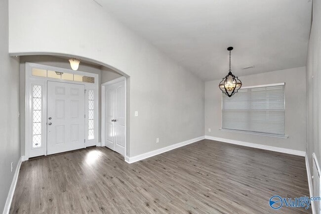 Building Photo - 130 Tybee Dr