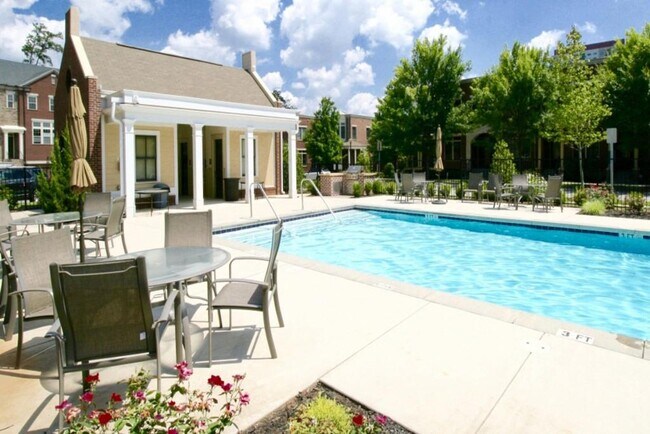 Building Photo - 4685 Dogwood Aly