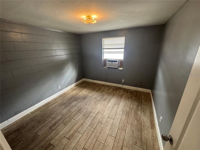 Building Photo - 8105 N Klondyke St