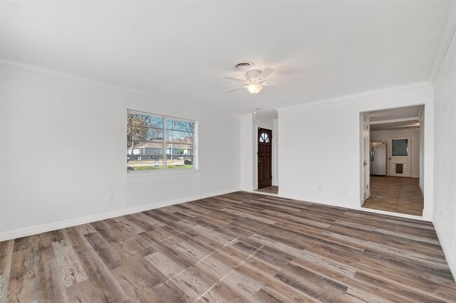 Building Photo - 703 Coryell St