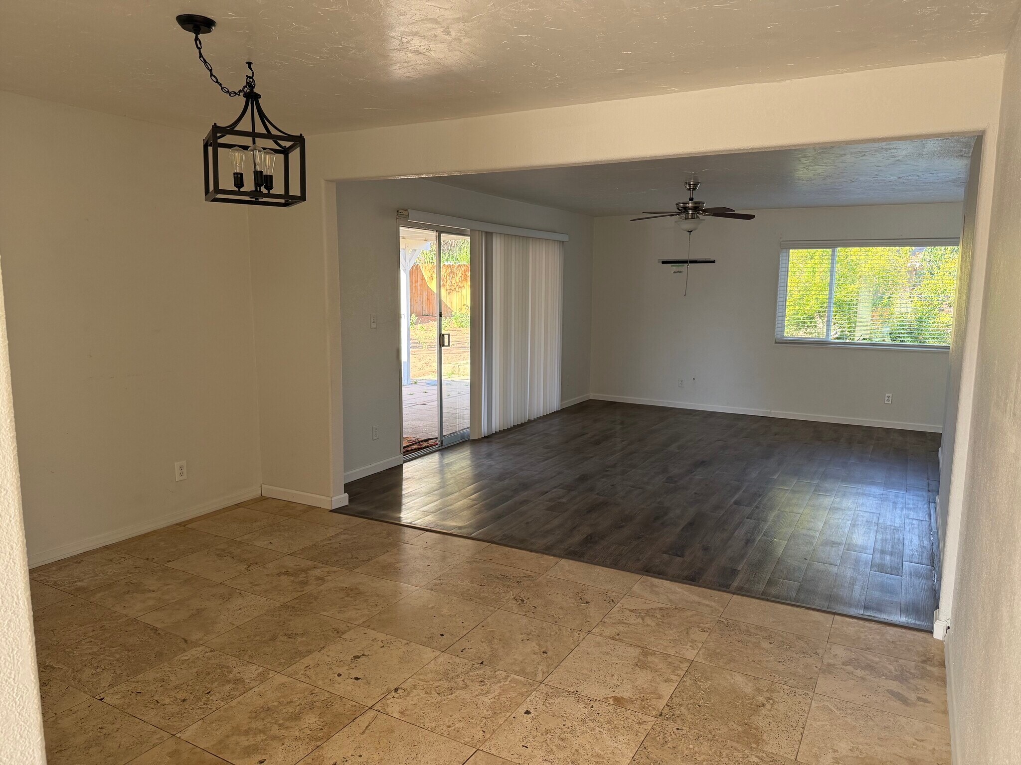 Building Photo - 13425 Standish Dr
